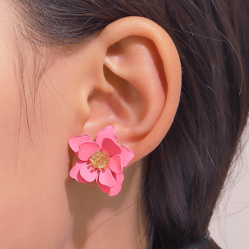 Matte Pink Layered Flower Stud Earrings Sparkly Bead Center Three Dimensional Floral Ear Jewelry for Women Summer Daily Wear