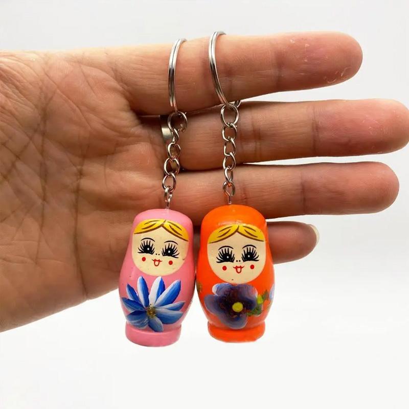 1 Stück Schlüsselringe Zufällige Farbe Schlüsselanhänger Schöner Hängender Holzanhänger Matroschka Puppen Schlüsselhalter