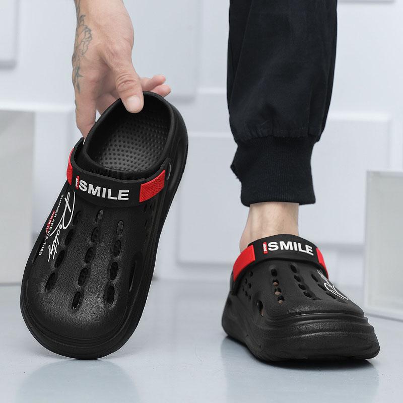 Fashion Summer Hole Shoes Clogs Men Slippers Breathable Garden Shoes Outdoor Comforty Beach Slippers Home Slippers Antiskid Slippers