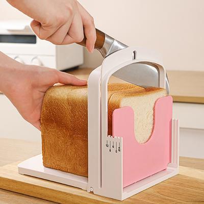 Skládací stojan na krájení toastového chleba Plastový krájecí nástroj Vykrajovátko na sendviče Stojan na krájení bochníku Pekařské náčiní Kuchyňské pomůcky