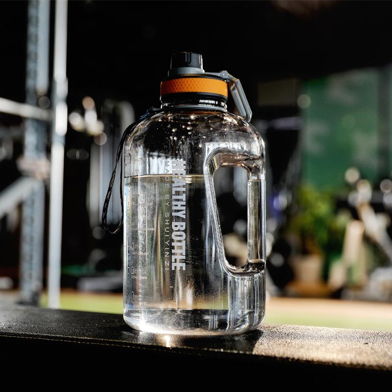 2.2L Large Capacity Fashion Sports Water Bottle Outdoor Fitness Kettle Gradient Plastic Water Cup Portable Big Ton Ton Barrel