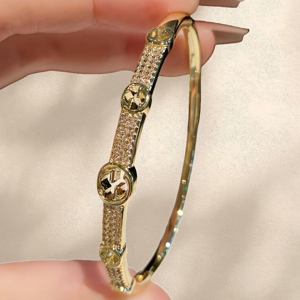 European Luxe Snake-Shaped Zircon Bracelet - Trendy, High-End Design Hand Jewelry