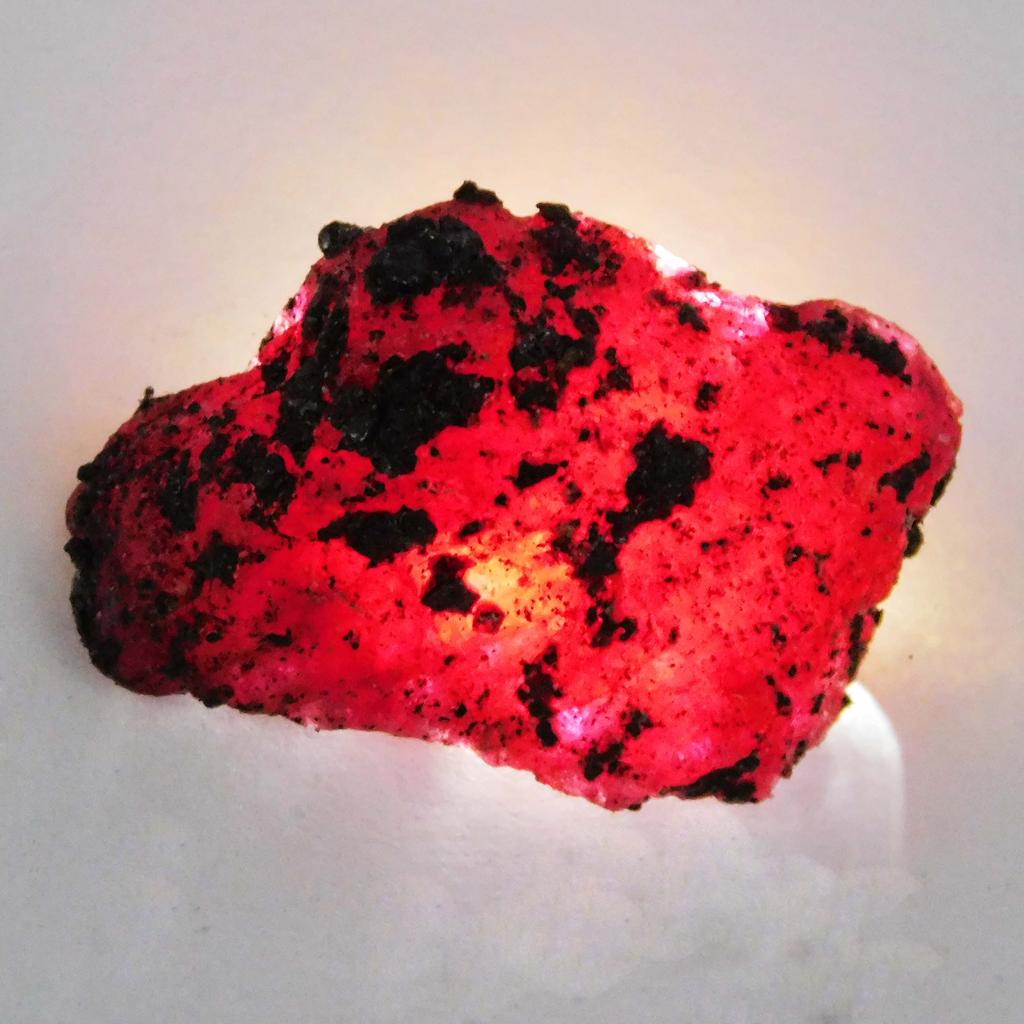 38 Ct Earth Mined Natural Red Ruby Huge Rough Loose Gemstone CERTIFIED A-5576