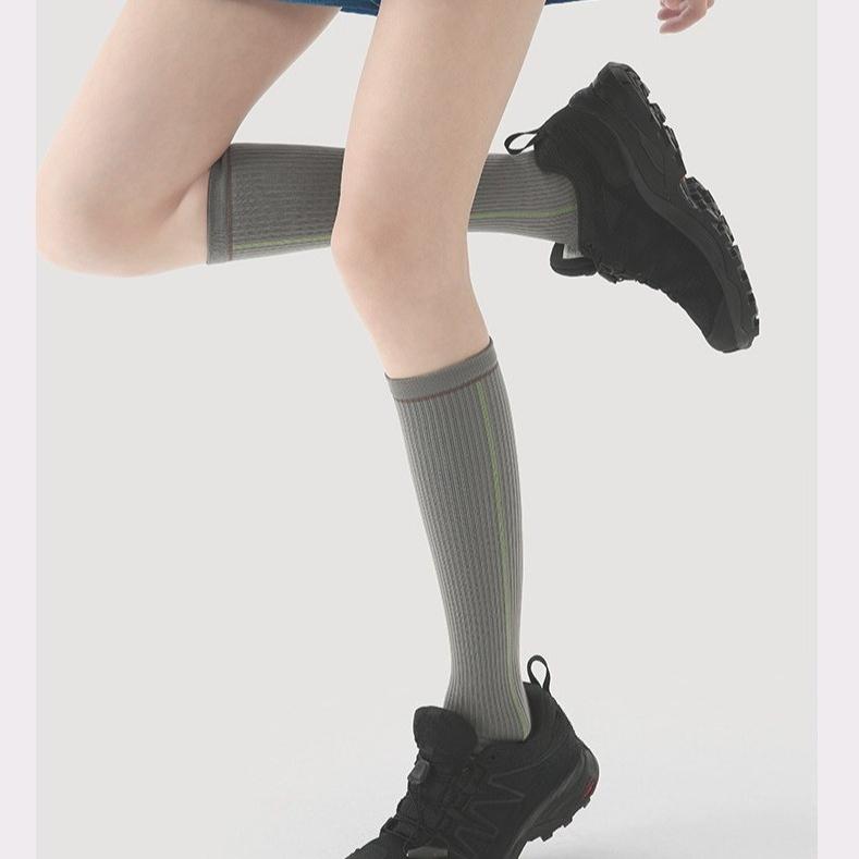 Female Professional Badminton Tennis Fitness Long Cylinder Exercise Pressure Calf Socks