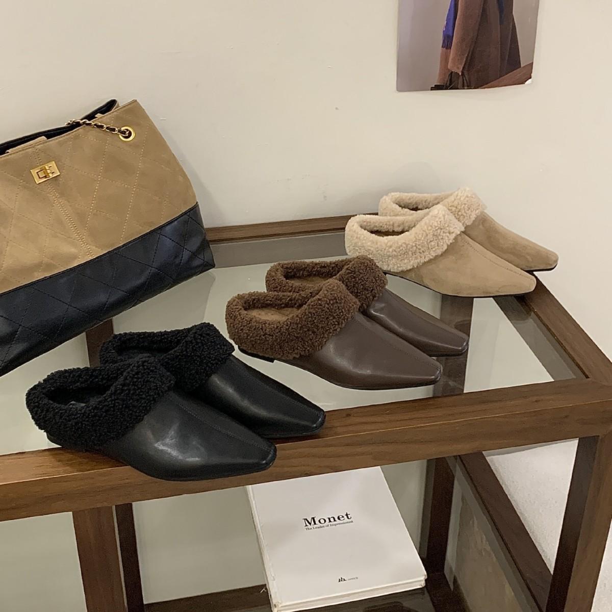 

2025 autumn and winter new small square head lamb wool soft bottom lazy outer wear half drag girl 39 абрикосовый