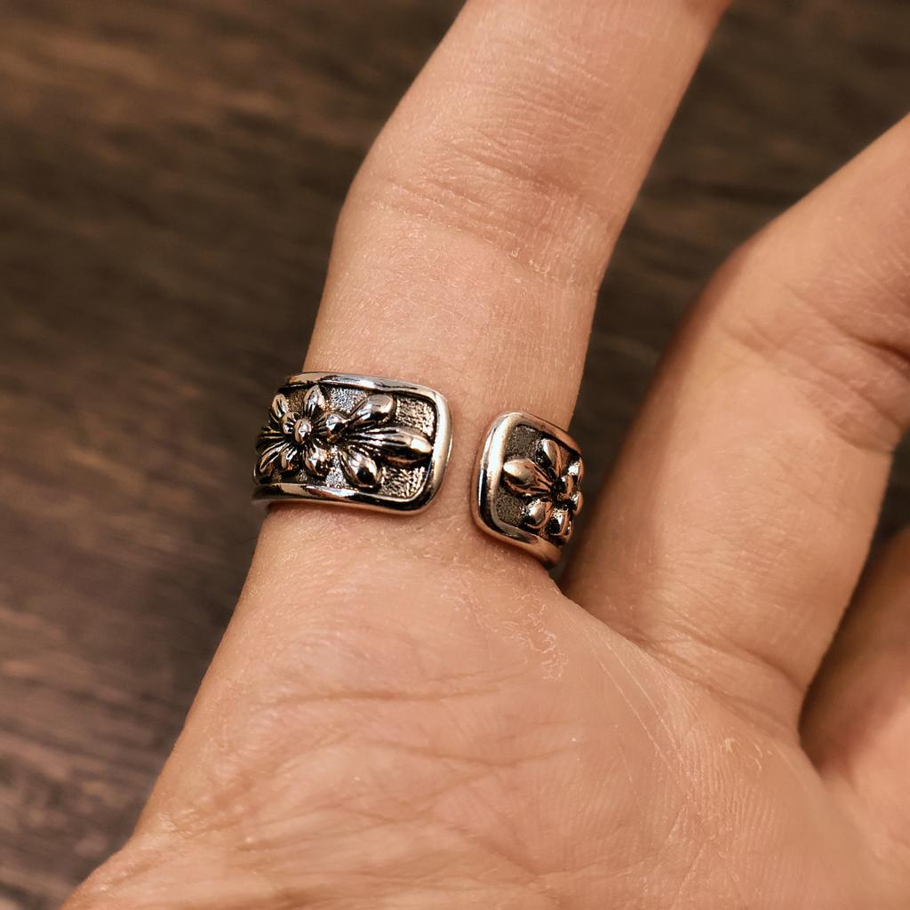 Retro Flowers Adjustable Open Ring For Men Silver-plated Copper Gothic Punk Edgy Indie Jewelry Niche Accessories Unisex Gift