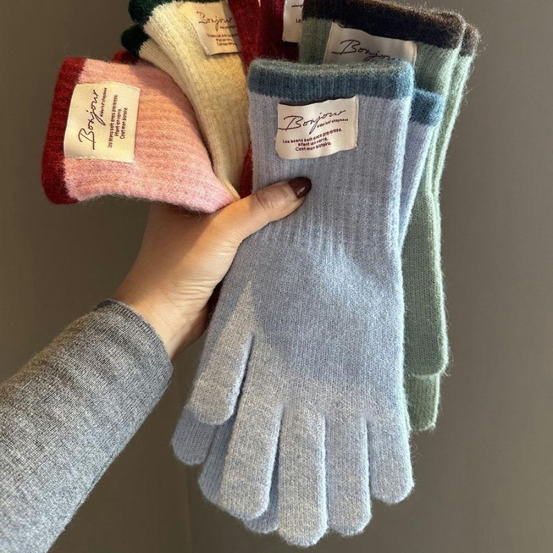 Contrasting color small standard knitted gloves for women, warm and cold-proof for riding in winter, dew fingers can touch the screen
