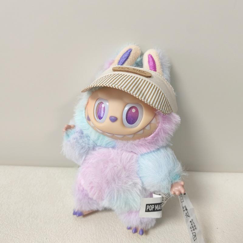 

Лабубу 17 см Виниловая шляпа: Бейсболка, Костюм куклы Макарон, Аксессуары для переодевания Cap Only, No Doll