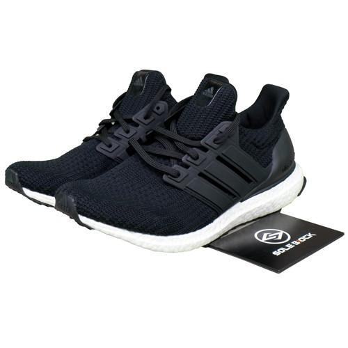 

adidas UltraBoost 4.0 DNA Black White Men s FY9318 EU 36 чорний
