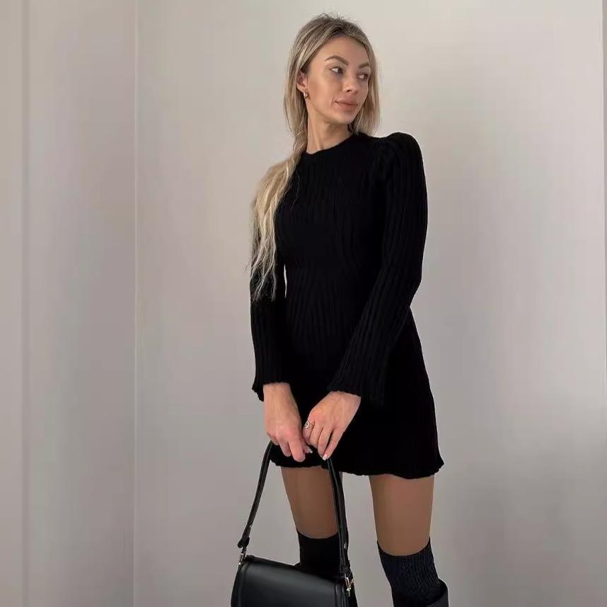 2024 Autumn Women's Solid Color Round Neck Slim Fit Long Sleeve Knit Dress