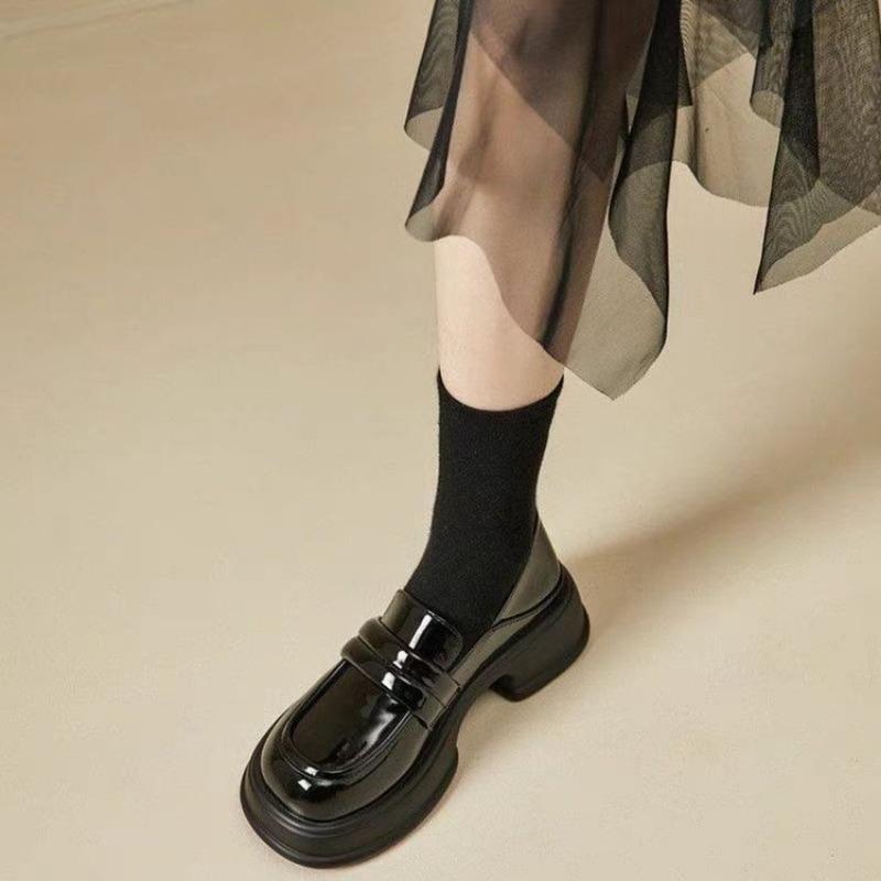 Fashion Golden Classic Blackloafer For Women Round Toe Thick Soled Small Leather Shoes Fashion Versatile Black College Style Women Shoes