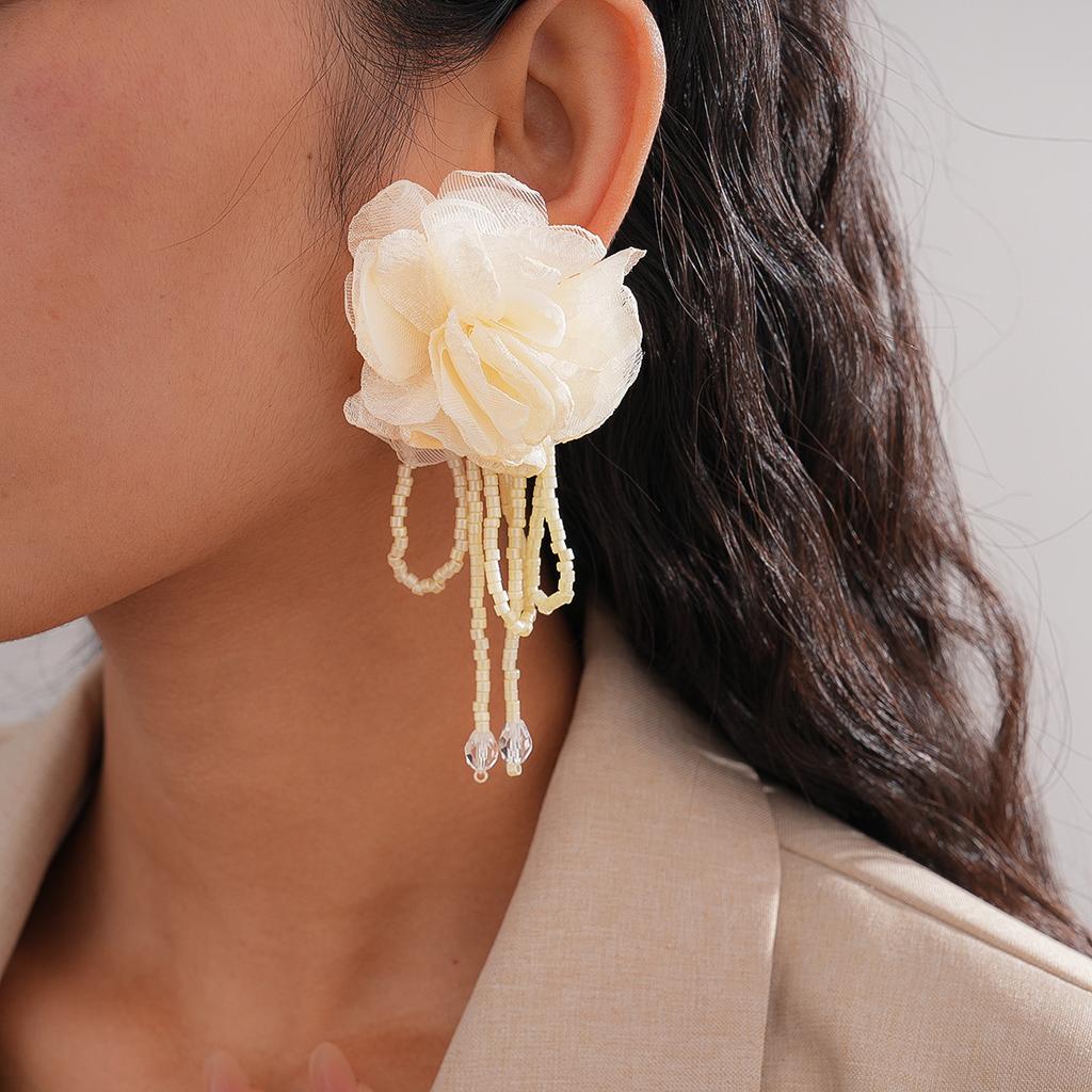 European and American exaggerated chiffon flower glass fringed silver needle earrings, elegant personality, niche earrings for 