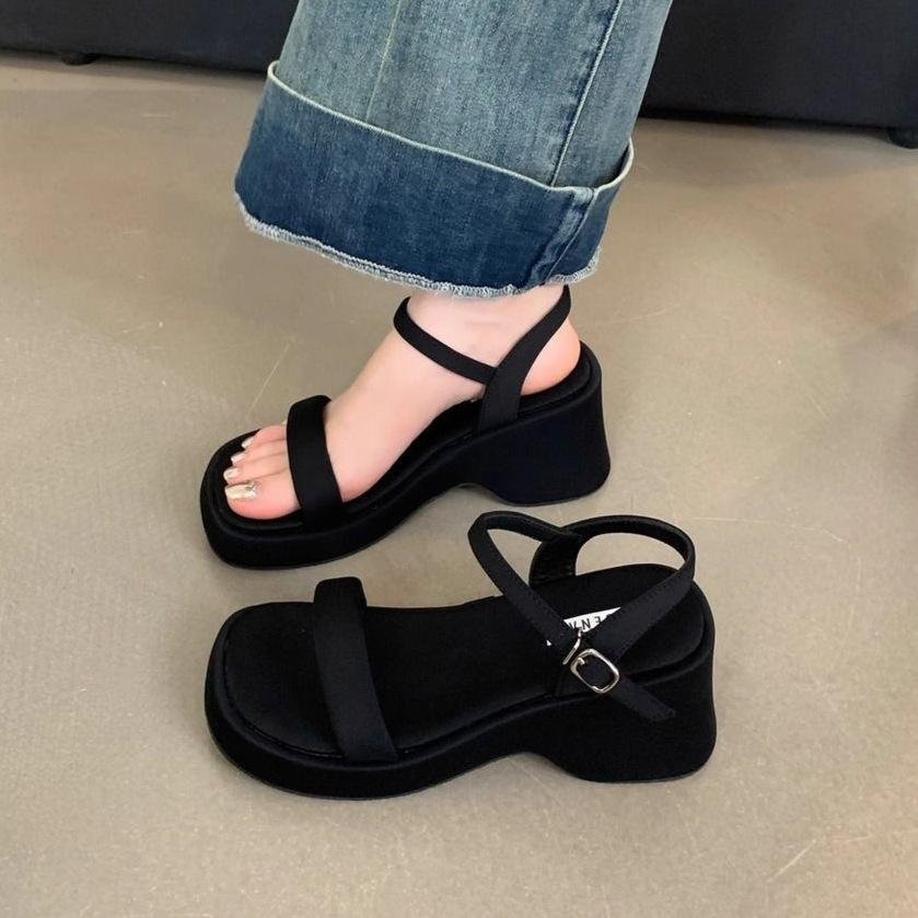 Korejská verze všestranných jednoslovných bot na vysokém podpatku, cool pantofle k sukni, dámská obuv, letní platformové francouzské sandály, dámská obuv