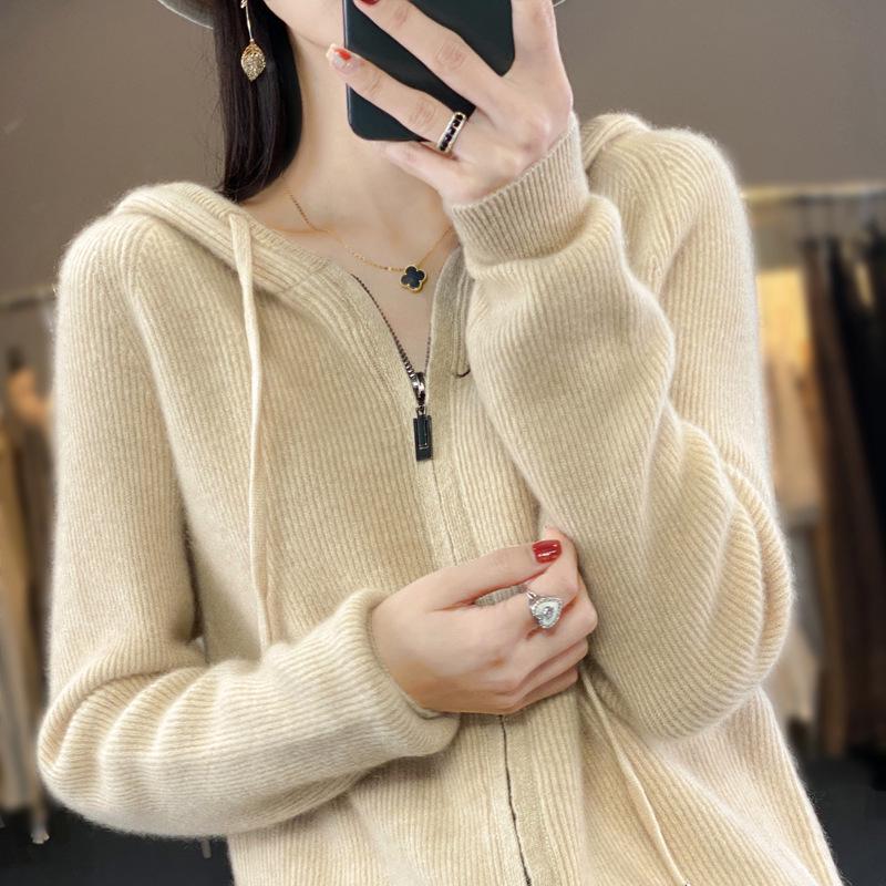 Women's Hooded Knit Wool Sweater – Age-Reducing, 100% Pure Wool Base Layer for Autumn/Winter