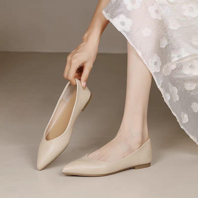 

Pointed flat shoes beige single shoes soft sole comfortable ladyshoes light mouth versatile autumn shoes soft leather nude women s shoes 41