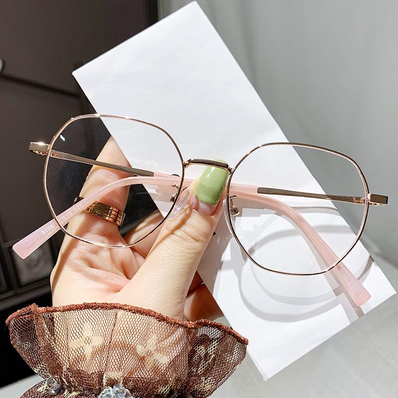 Fashionable Anti-Blue Light Polygonal Reading Glasses for a Youthful Look No Magnification