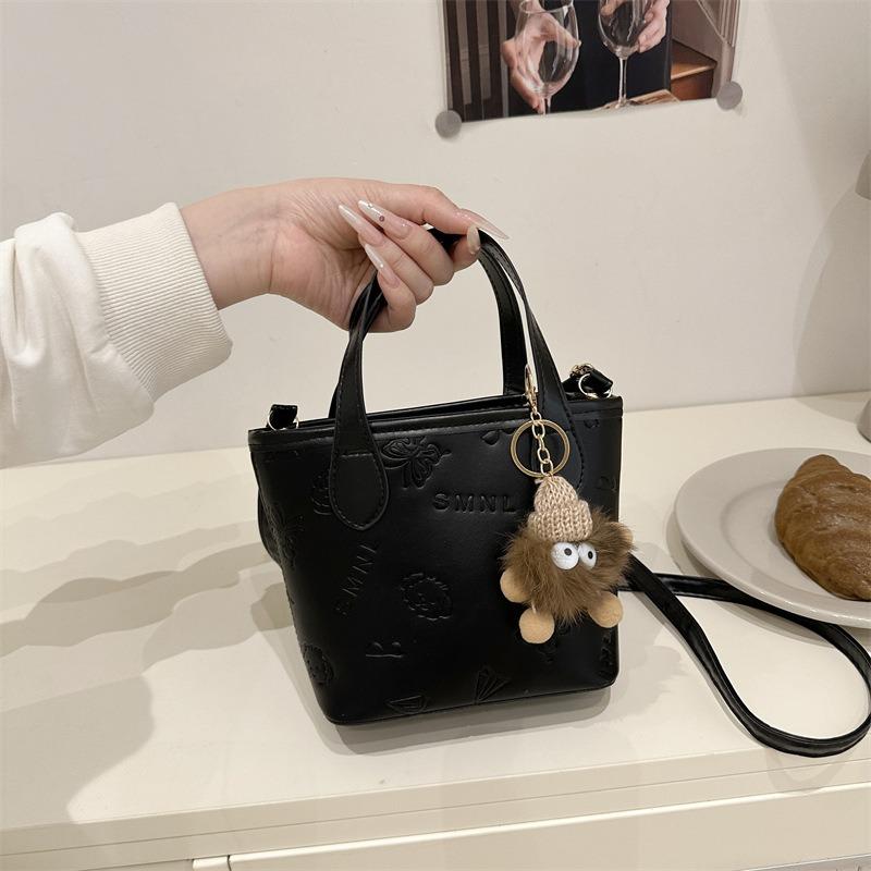 Today's Popular Textured Small Bags, Spring and Summer New Versatile Messenger Bags, Portable Mini Bucket Bags