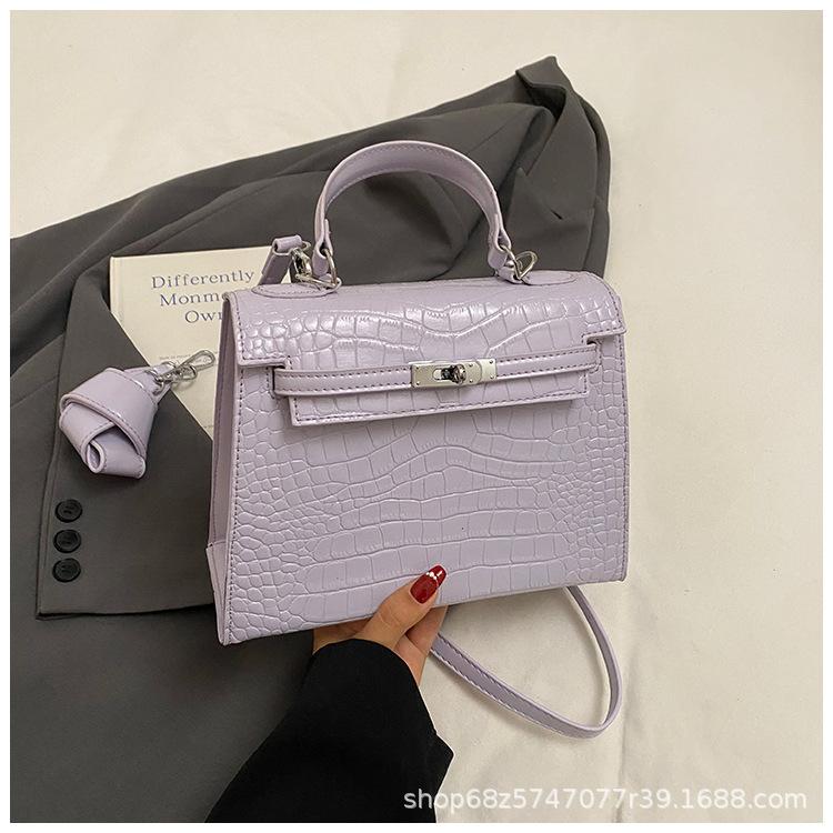

Premium crocodile pattern portable Kelly bag women s 2025 new Korean version of fashion commuter versatile shoulder messenger bag
