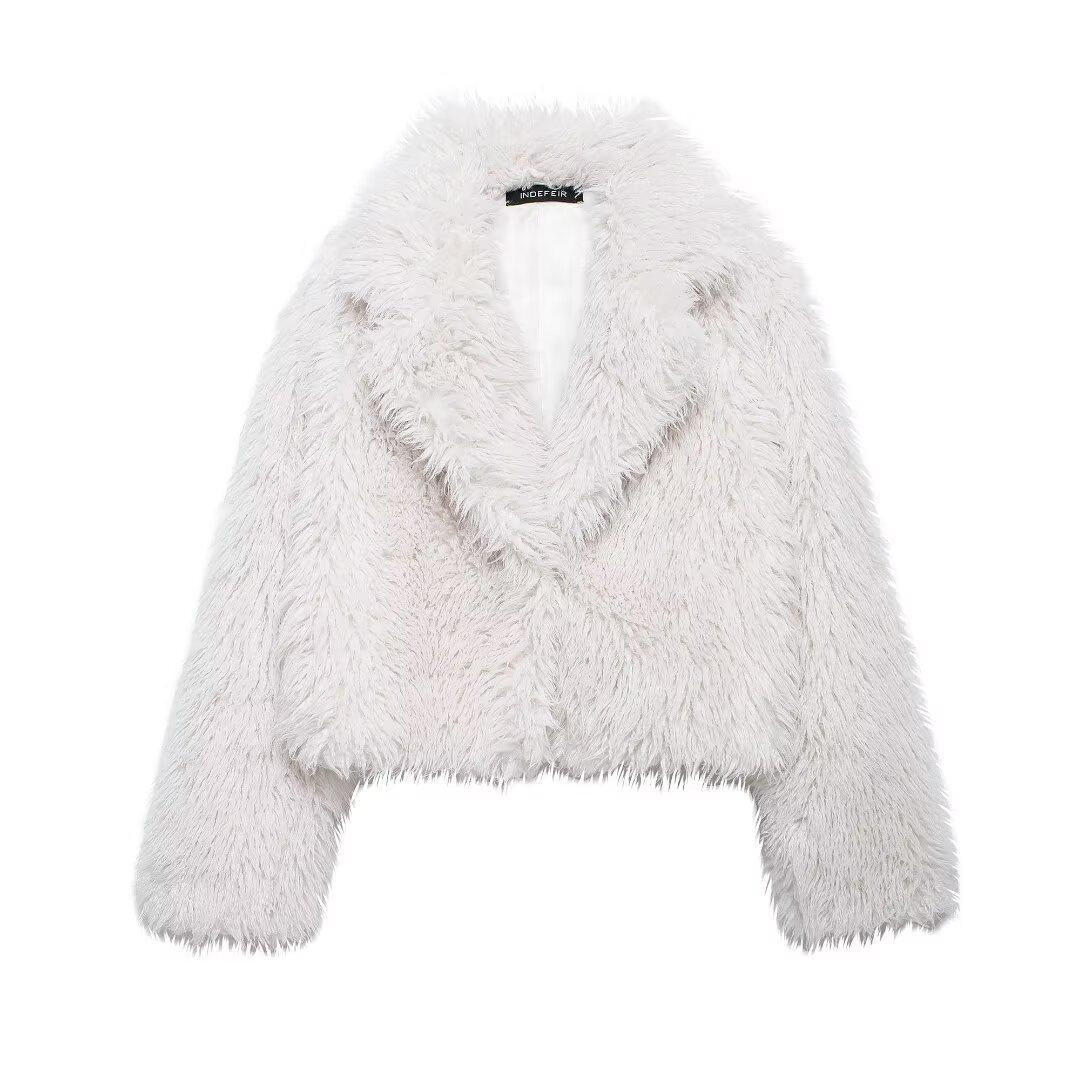 

Women s Eco-friendly Faux Fur Coat - Autumn/Winter Celebrity Fashion M