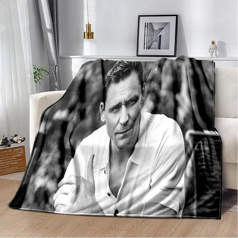 Tom Hiddleston Collage Plaid Actor Soft Plush Blanket,Flannel Blanket Throw Blanket for Living Room Bedroom Bed Sofa Picnic Kids