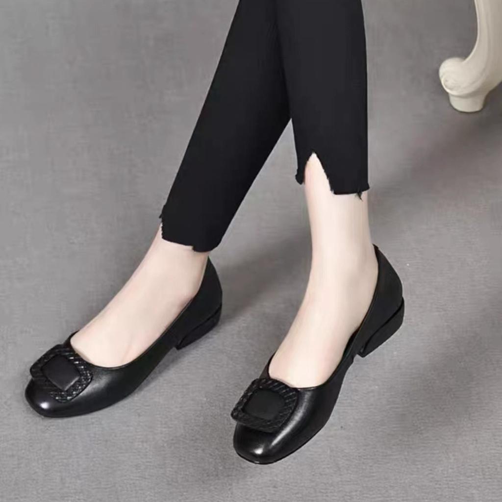 Leather single shoes women's one-pedal low-heeled shoes beef tendon soft soles spring and autumn women's leather shoes autumn red wedding shoes