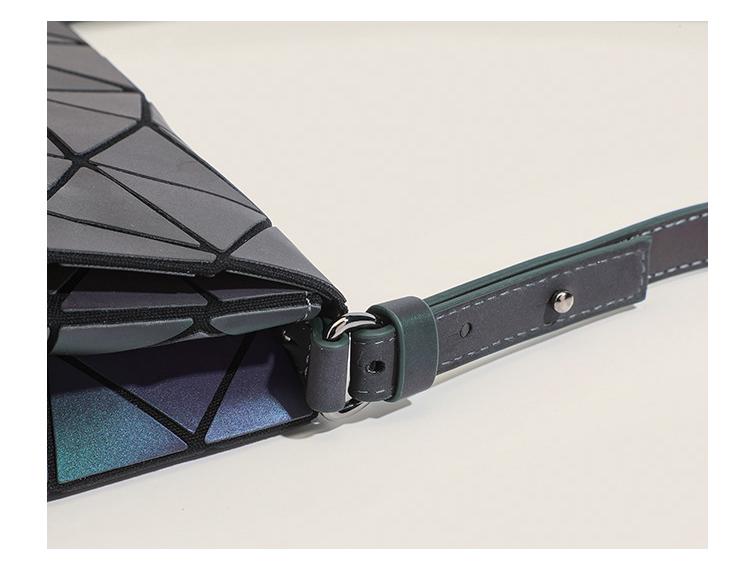 Leuchtende Geometrische Dreieck Schultertasche - 2025 Mode Vielseitiges Kleines Quadratisches Design