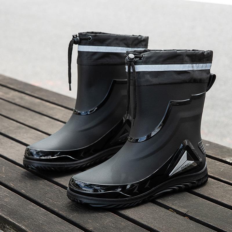 Fashion Locomotive Style Cool Men's Rain Shoes Wear Versatile and Comfortable Outdoor Camping Waterproof Shoes Non-slip Rubber Shoes