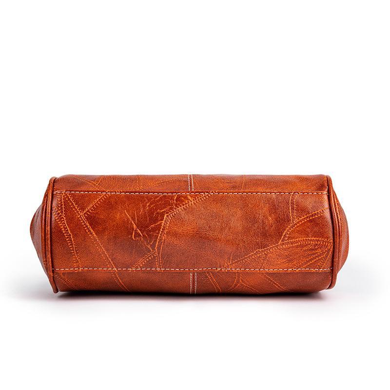 Women's Retro Fashion Handbags 2026: Spanish-Style Clip Shoulder Messenger Bag