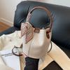 2026 New Commuter Retro Bag for Women, Fashiable Versatile Handbag, Single Shoulder Woven Bucket Bag, Niche Style