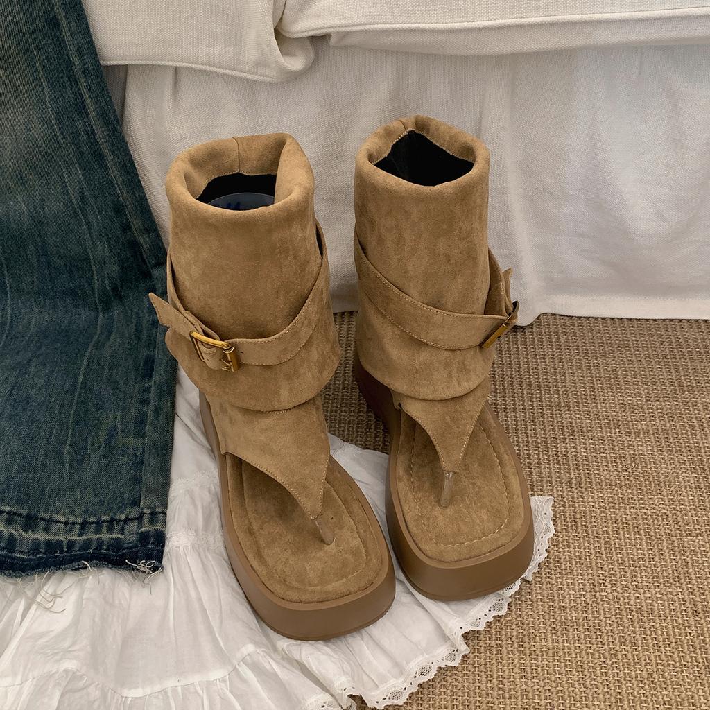 Internet celebrity explosion retro heightening thick-soled herringbone short boots women 2025 new summer wear non-slip French cool boots