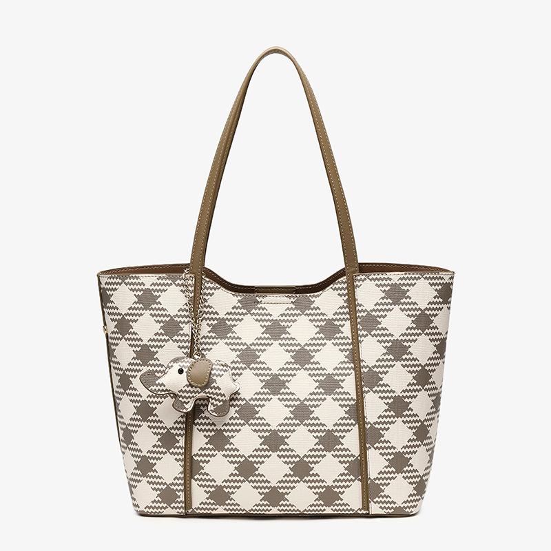 

Женская сумка, новинка 2023 года, осень/зима, большая вместительная нишевая конструкция, ручная сумка на плечо, клетчатая сумка для мамы под мышками M