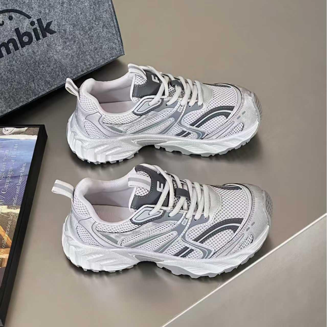 

Женские кожаные кроссовки «папины кроссовки» осенние новые жареные уличные спортивные повседневные туфли универсальные на платформе для бега 35