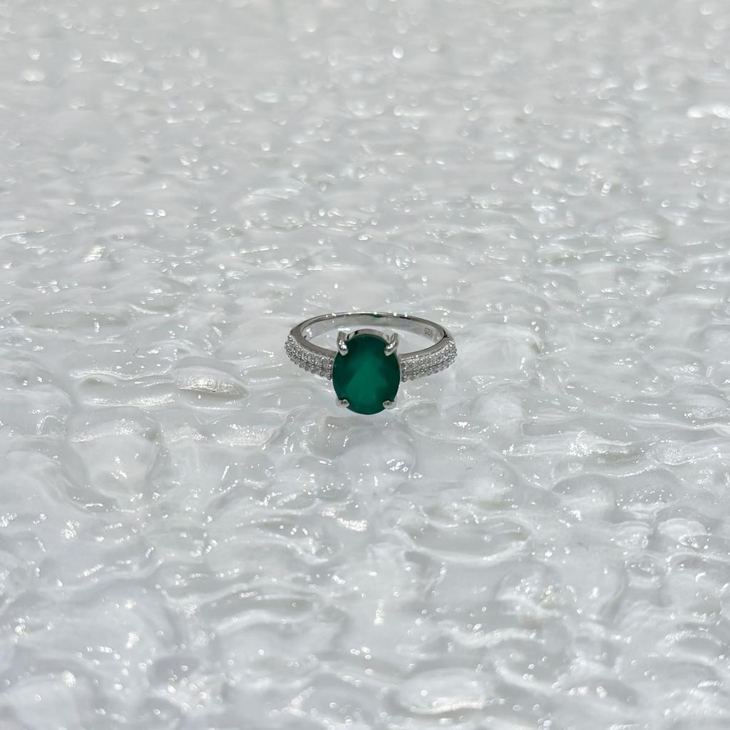 Silver Ring with Natural Agate, Item Weight 2.93 G (2173595)