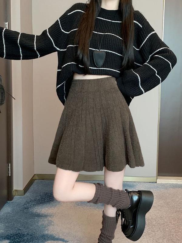 Women's High-Waisted Knitted Midi Skirt - Soft, Milky Color, Flaw-Hiding, A-Line Style for Autumn/Winter
