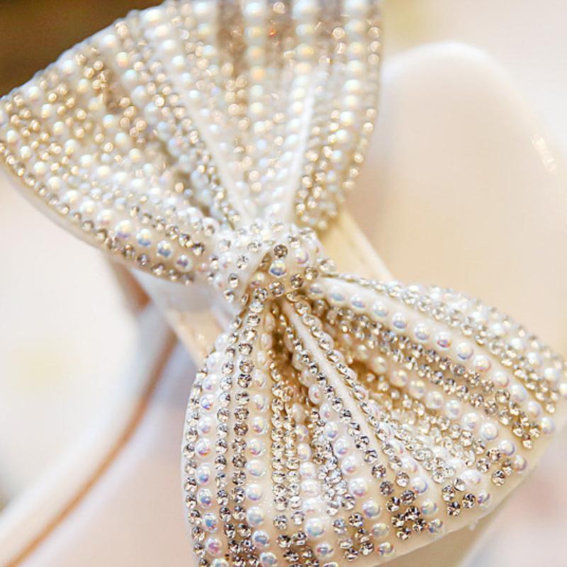 Summer Girls Shoes New Fashion Comfort Sandals Soft Anti Slip Rhinestones Kids Shoes Sweet Exquisite Simple Retro Princess Shoe