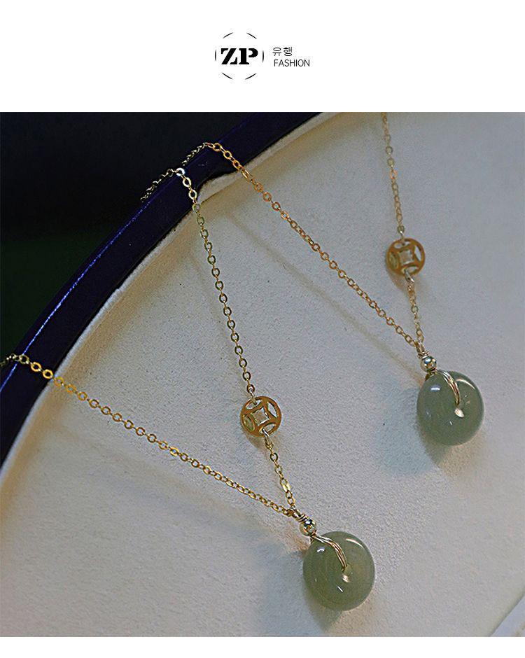 Hetian Jade Necklace: 2025 Women's Jade Pendant Choker with Peace Buckle Clavicle Chain In New Chinese Style