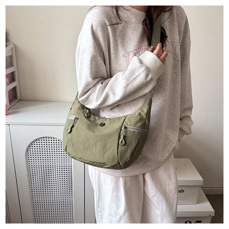 New women's croissant cross shoulder dumpling bag