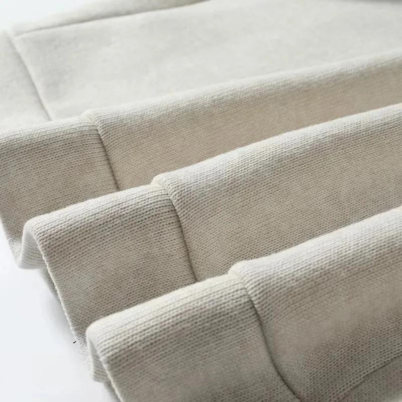 Locker geschnittene Strickjacke aus Lammvelours mit Stehkragen Sportbekleidung für Herren Outdoor Warm Herbst Winter Oberbekleidung