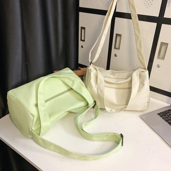 Wasserdichte Sporttasche Herren Damen Duffle Bag mit Schuhfach Umhängetasche Weekender Tasche für Reise Fitnessstudio Wochenende Übernachtung