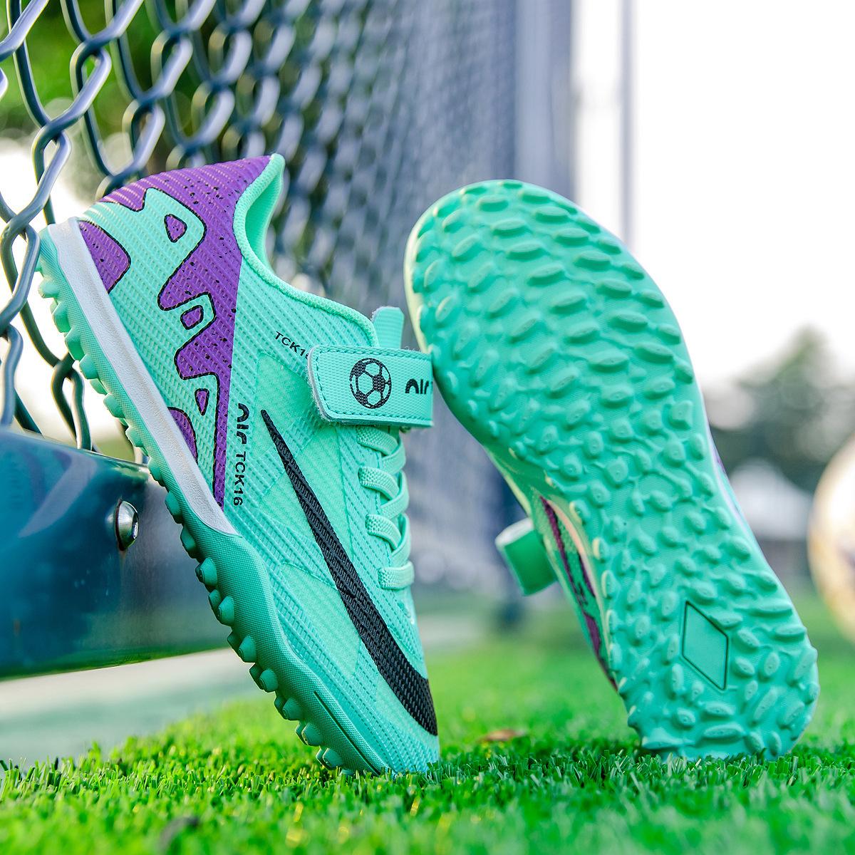 

Football shoes boys and girls low-top fashion broken nails children s football shoes less student training sports shoes 40