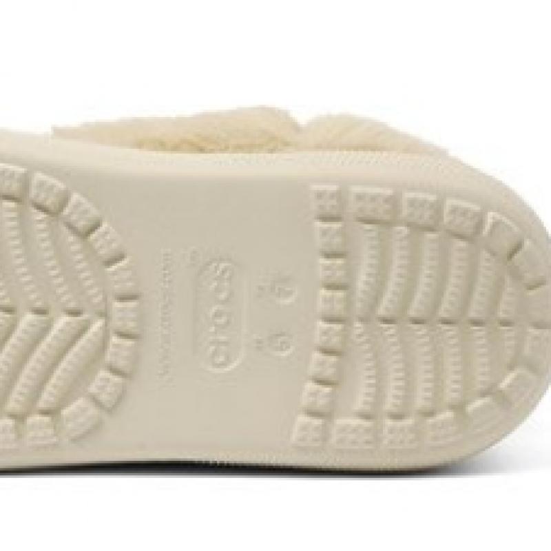 Choose 1 Of 2 Types Of Crocs Forever Crush