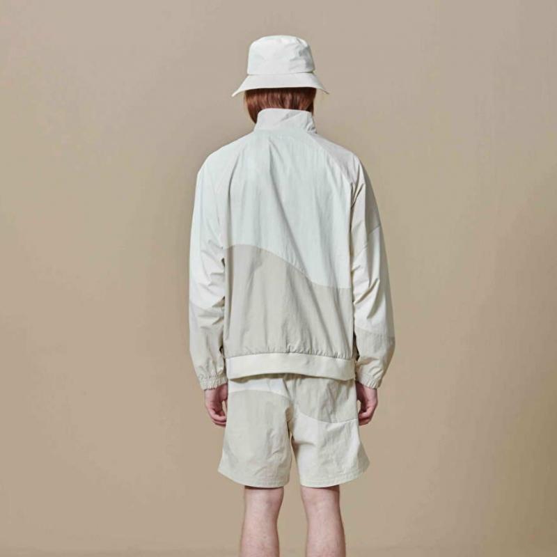 Bbc Earth Windbreaker Checkerboard  Ivory 