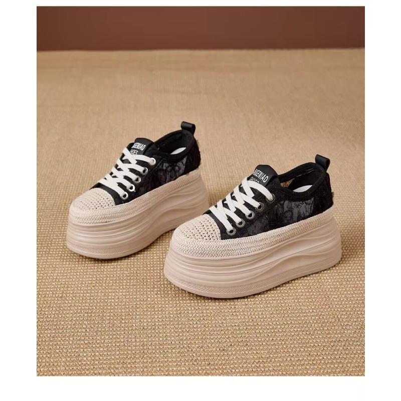 Scarpe muffin estive in pizzo traspiranti con suola spessa da donna, a rete traforata, con suola spessa, scarpe bianche piccole casual allacciate, piccole