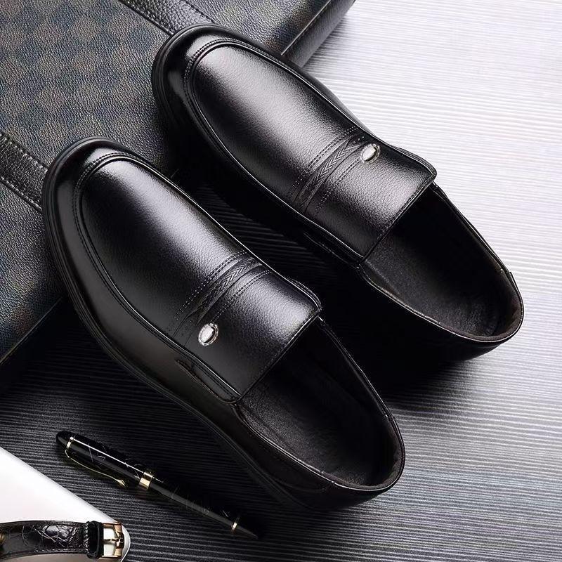Men's leather shoes autumn new soft-soled soft-faced outdoor comfortable casual shoes medium and old non-slip dad shoes men