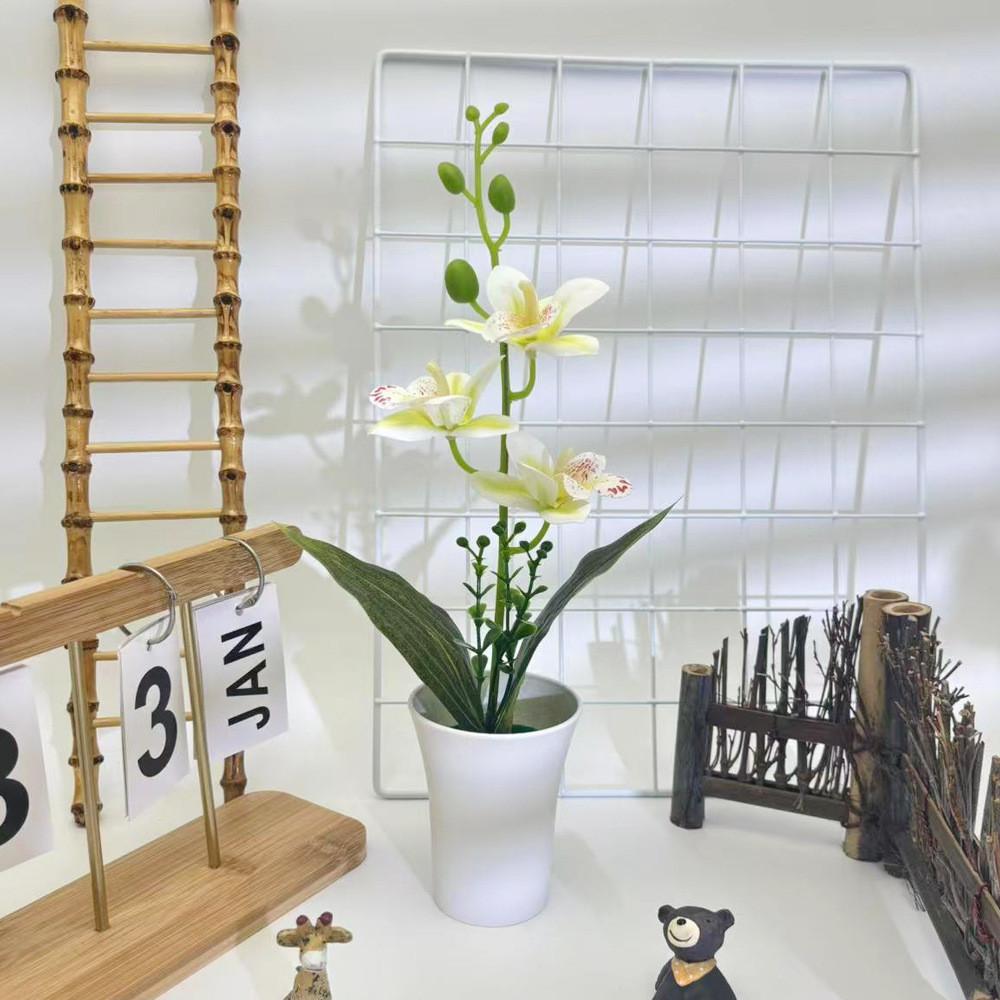 Orchid Artificial Plant For Wedding Decor With Realistic Design For Photography And Home Display