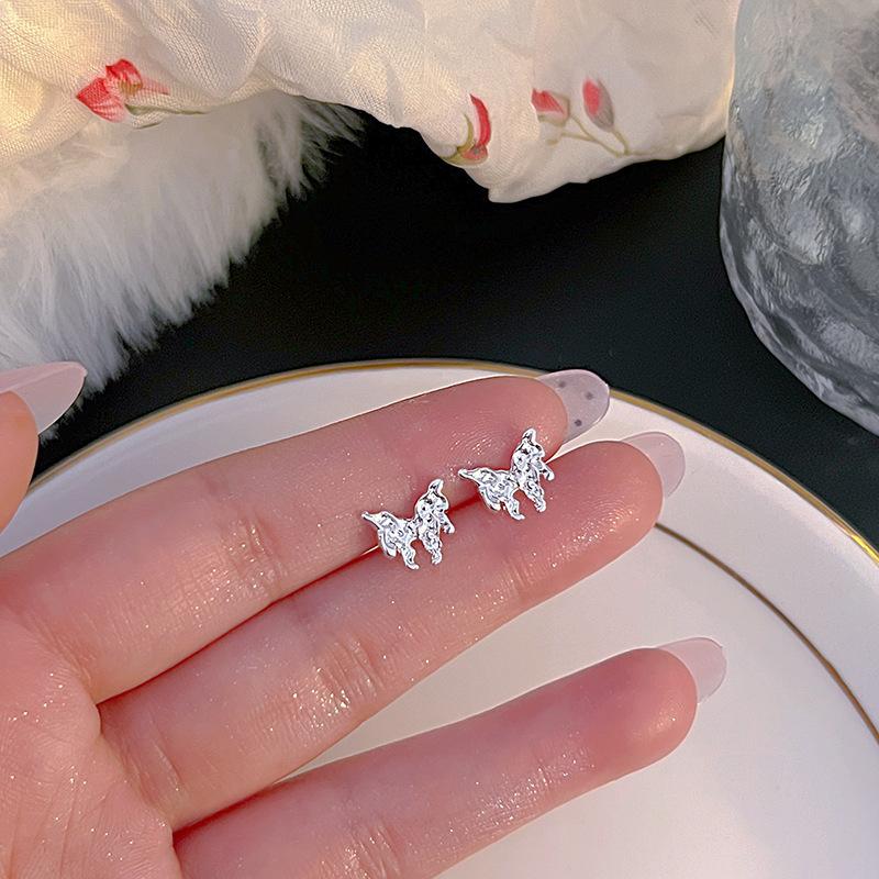 S925 Silver Stud Earrings Women's Ear Hole Earrings Niche Design Earbone Studs High-end Earrings