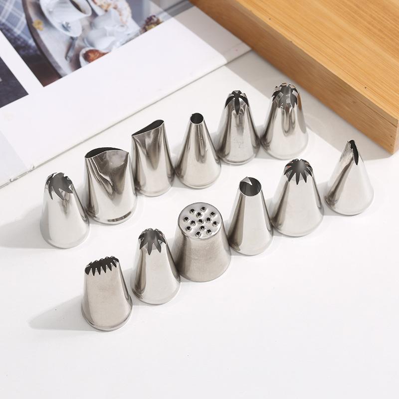 12Pcs Cake Decorating Tools Icing Cream Piping Nozzle Tips Confectionery Pastry Bags Stainless Steel Nozzles Tip Cake Decoration