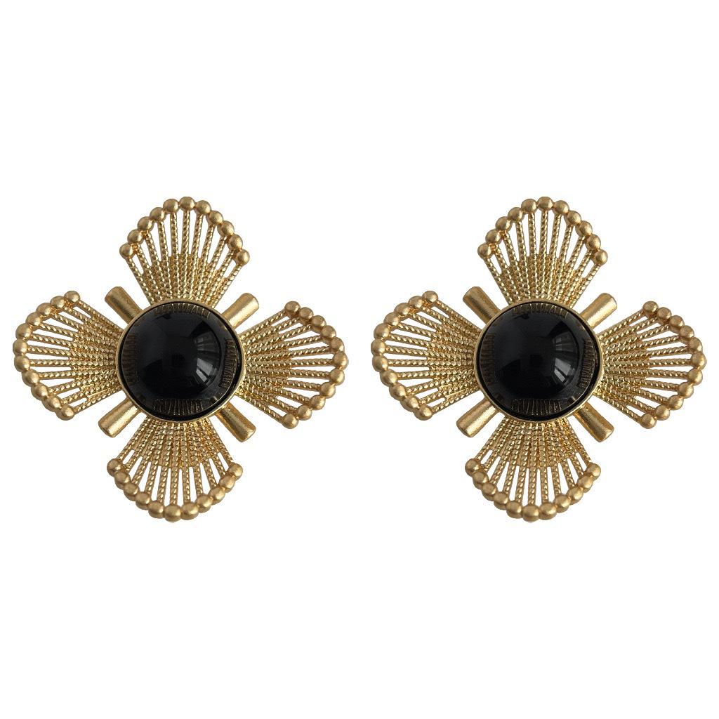 Retro French Luxe Matte Four-Leaf Flower Hollow Design Earrings for Women