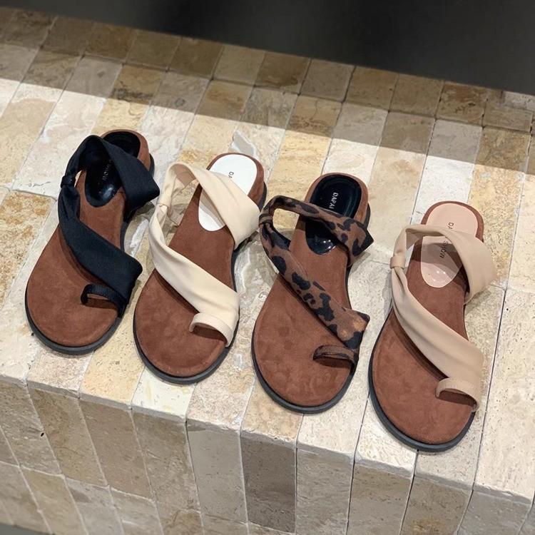 Soft Sole with Skirt Temperament Fairy Style Fashion Sandals Summer Wear 2025 Gentle Open-toed Flat Sandals Tide