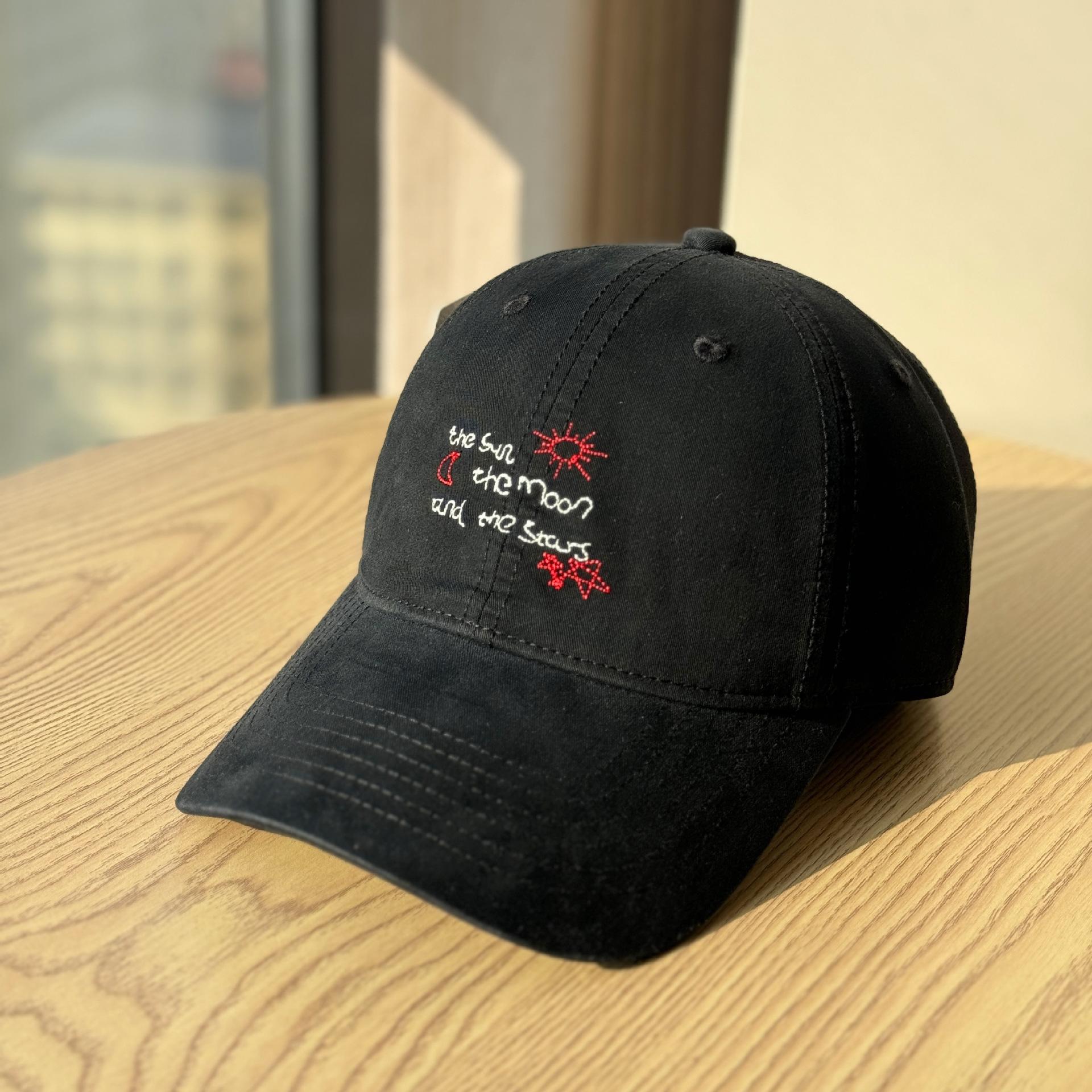 

New style cute cartoon embroidered baseball cap for women, fresh and versatile, makes the face look smaller, provides sun protection, soft top Adult54-60Adjustable чёрный